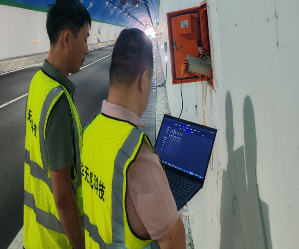 隧道通信革命：CQ9传奇电子科技打造新一代智慧高速应急系统